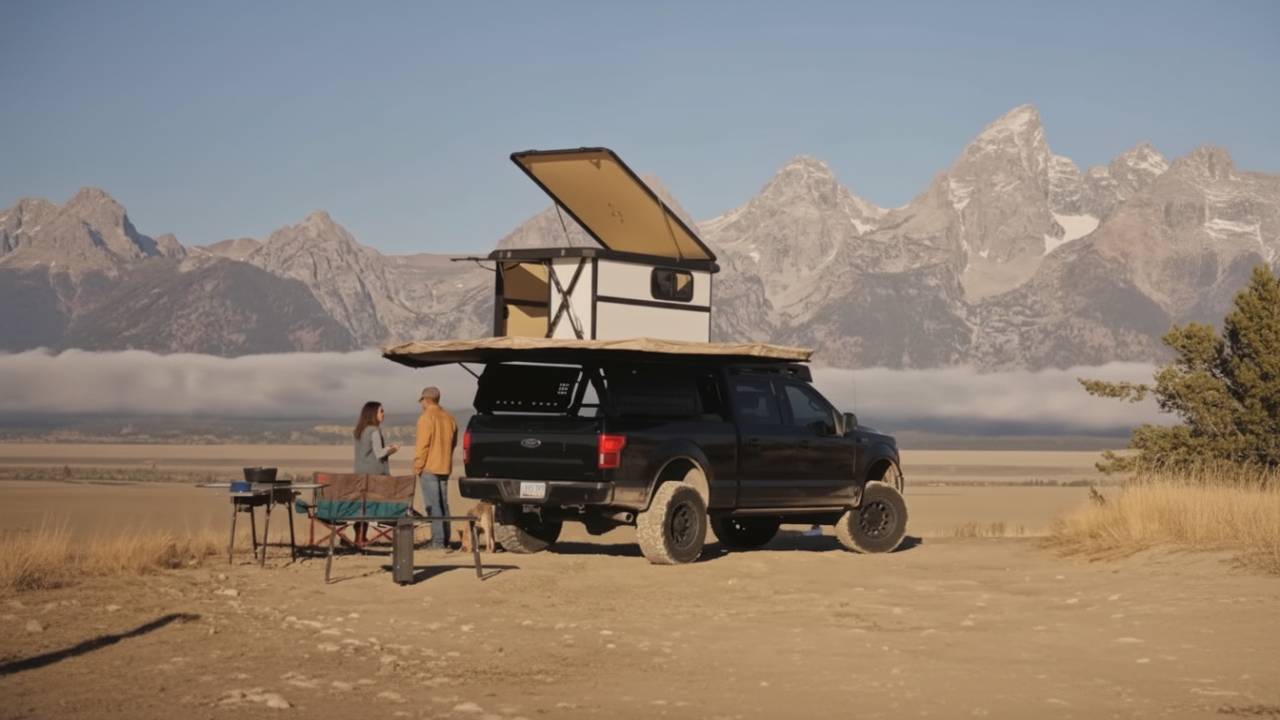 A “Mobile Habitat” That Redefines Rooftop Camping