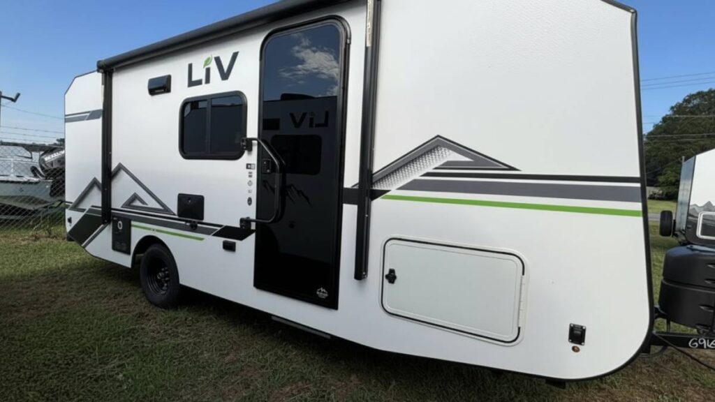 LIV 201BH Travel Trailer 2026