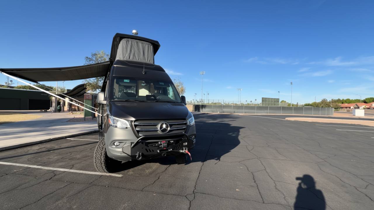 Tiny Camper Van Sleeps 6 People