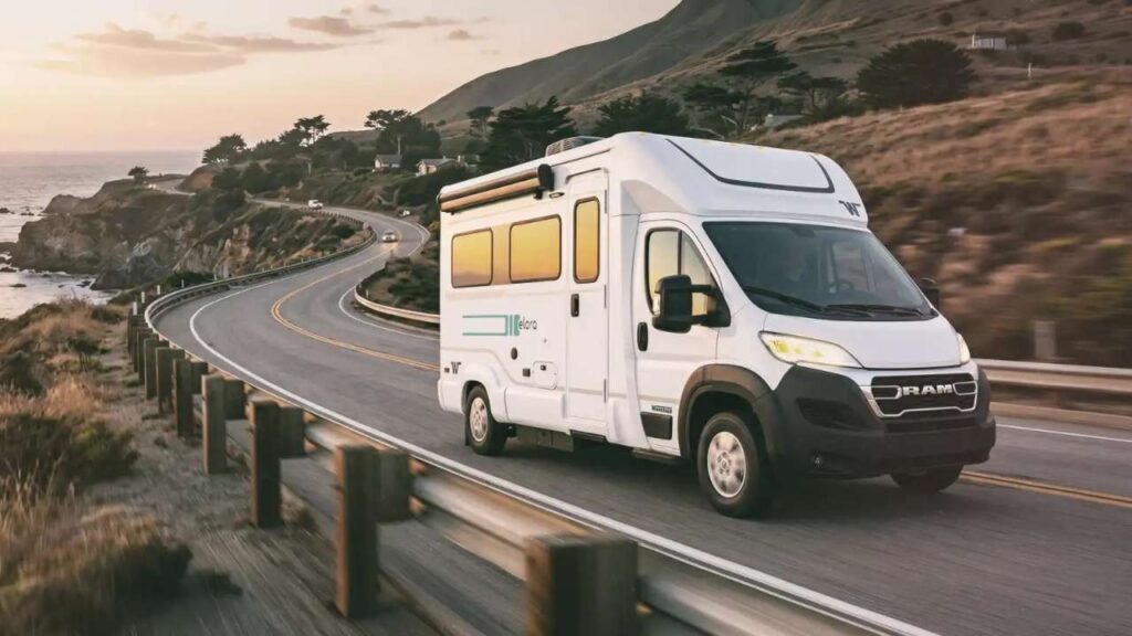 Winnebago EloraResa 19DC Debuts